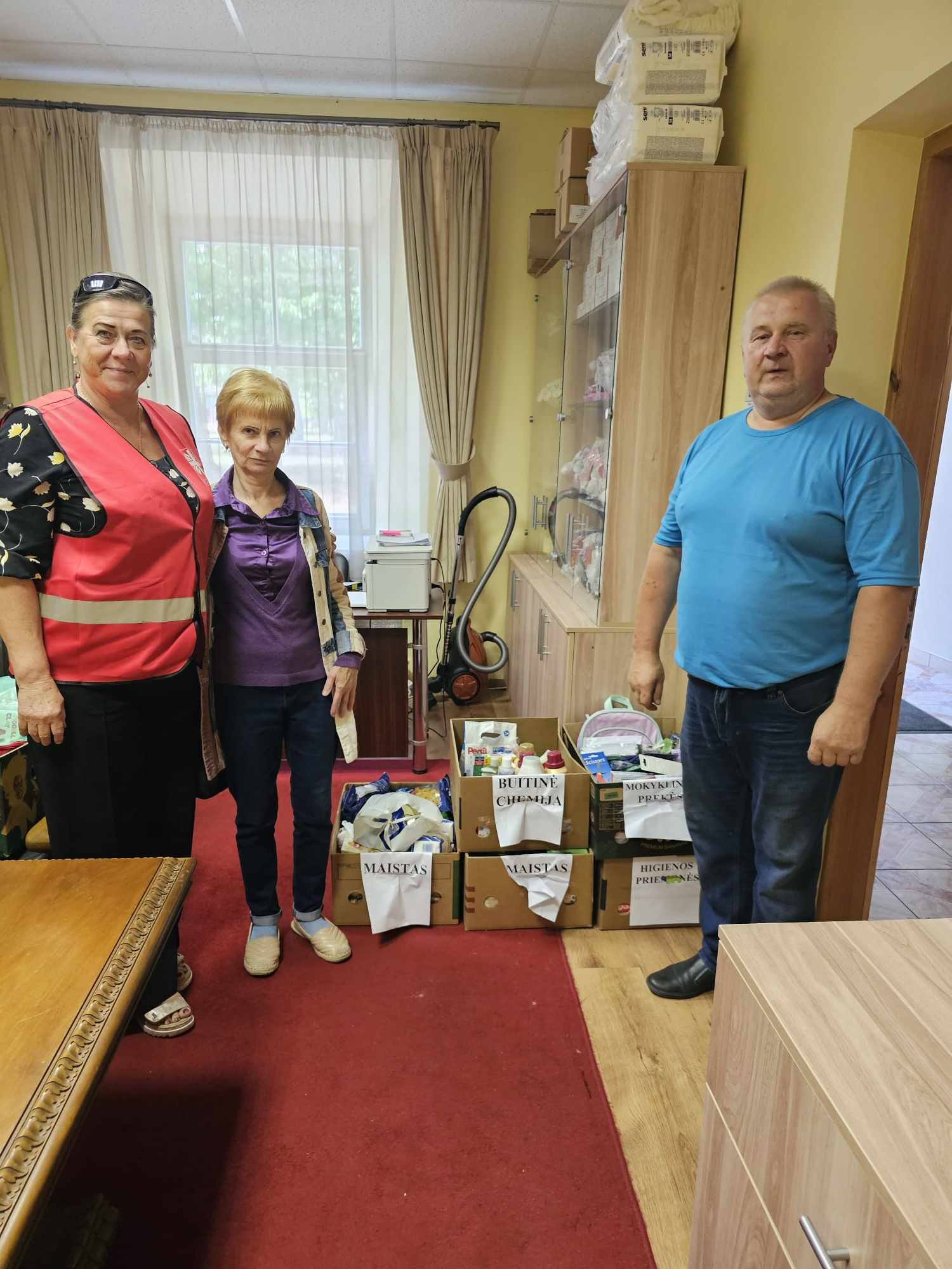 6-a paramos rinkimo daiktais kampanija, skirta padėti Ukrainos žmonėms